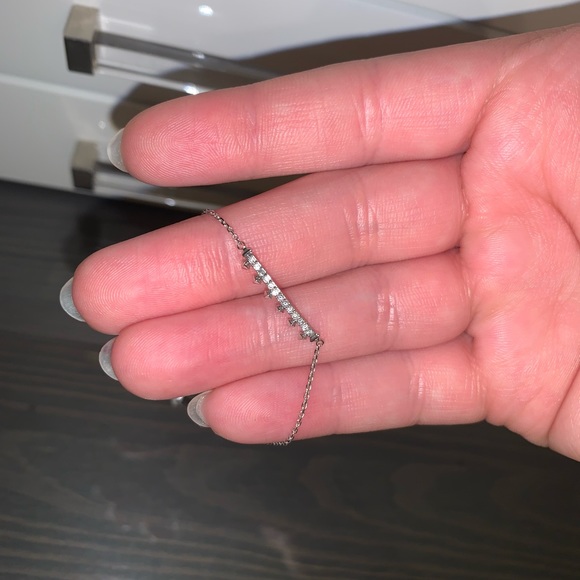 Kendra Scott FJ Molly Bracelet in White Gold with diamonds - Picture 6 of 16